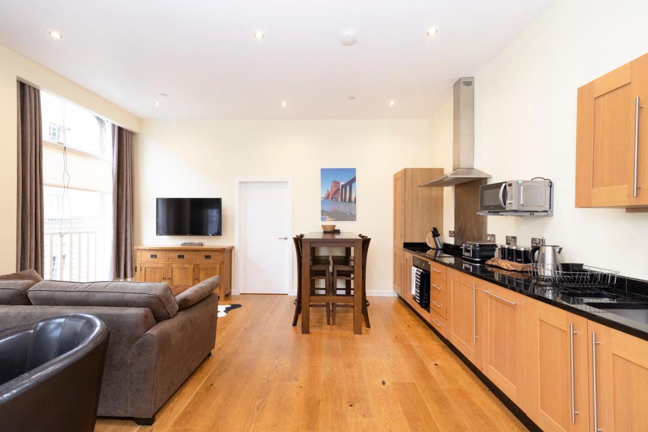 Joivy 1 Bed Flat In Old Town, Next To St Giles Cathedral Leilighet EDI Eksteriør bilde