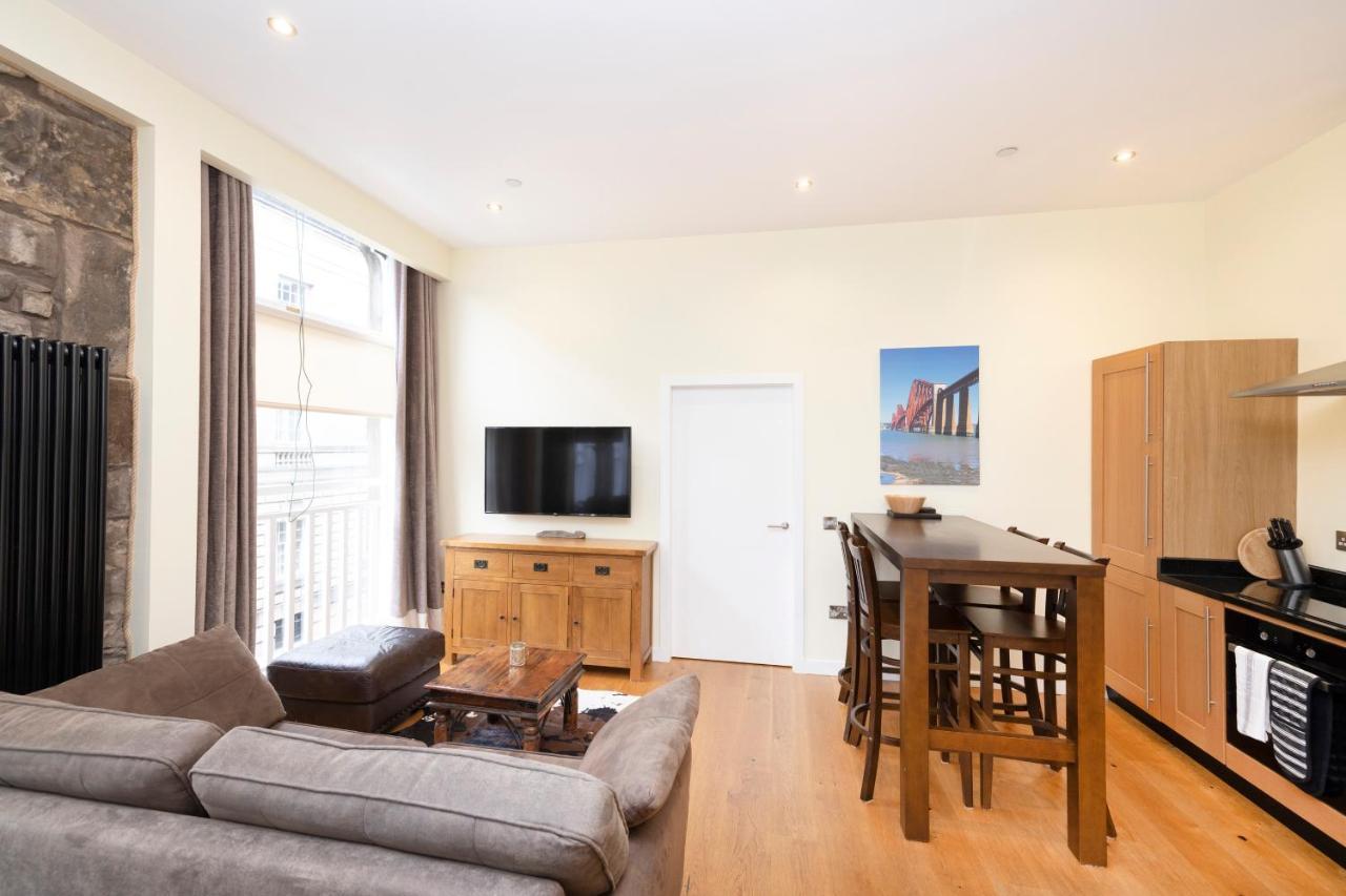 Joivy 1 Bed Flat In Old Town, Next To St Giles Cathedral Leilighet EDI Eksteriør bilde