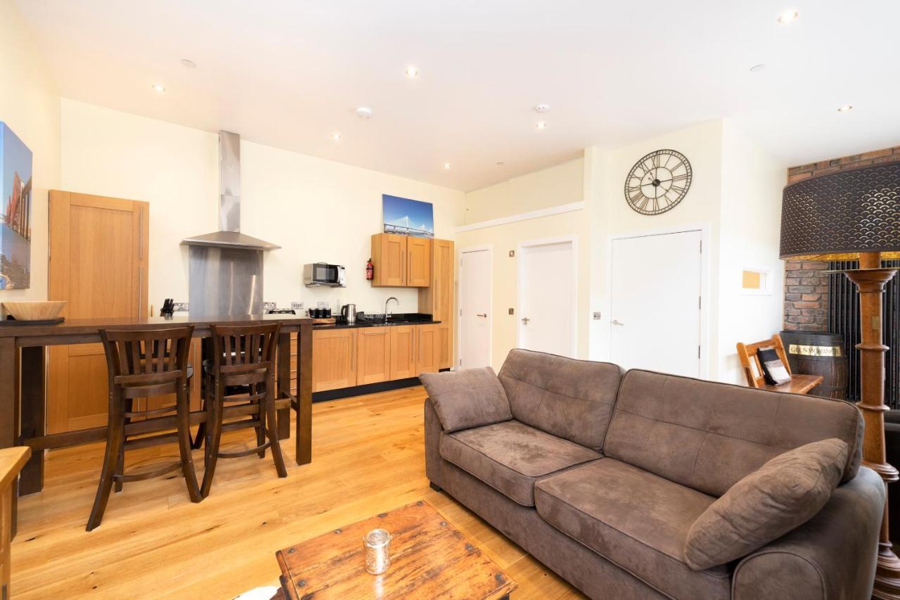 Joivy 1 Bed Flat In Old Town, Next To St Giles Cathedral Leilighet EDI Eksteriør bilde